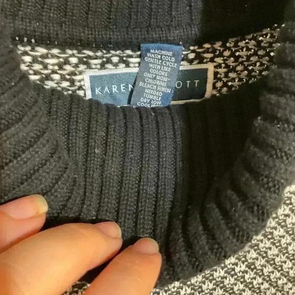 Karen Scott turtleneck sweater size medium - Picture 3 of 9